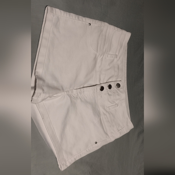 Denim Shorts (5) - Picture 3 of 5